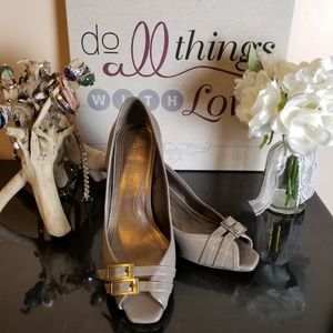 Naturalizer Robertina Peep Toe Heels Size 8M